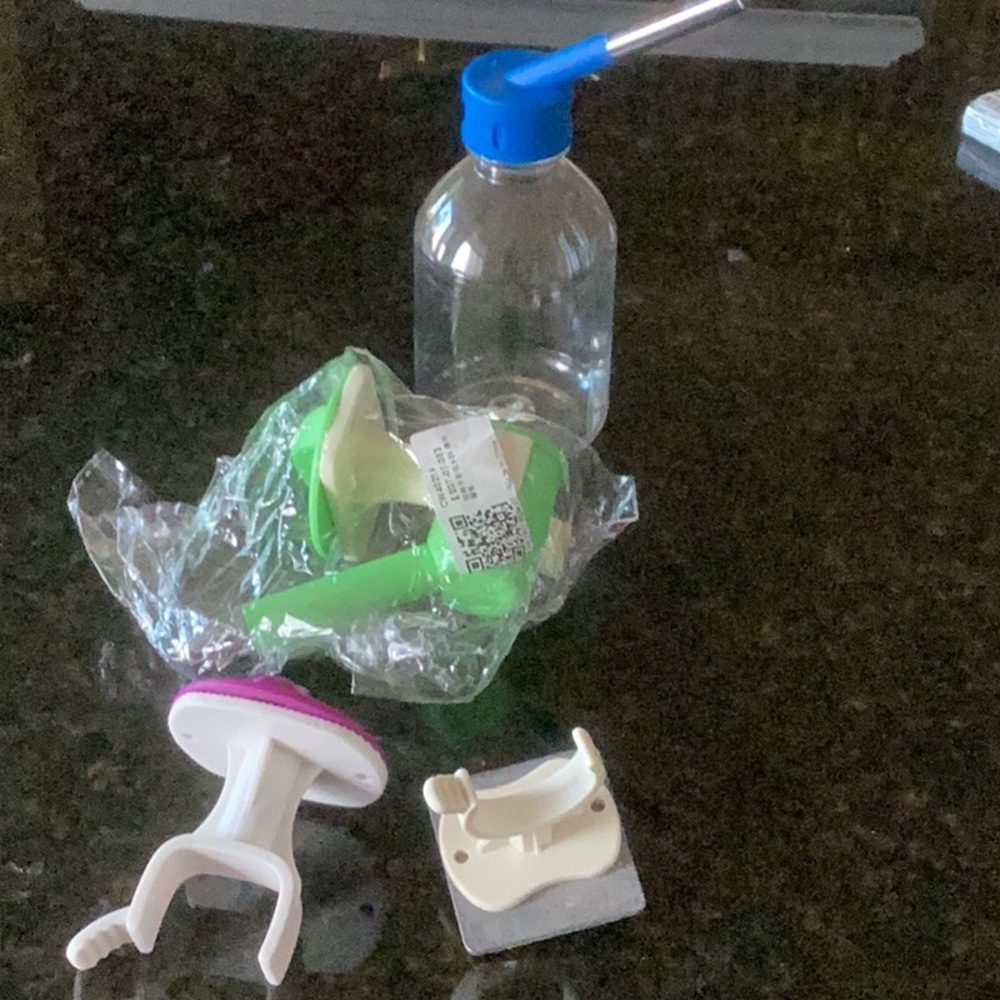 Pet water bottle +2 Holders + NWT Holder